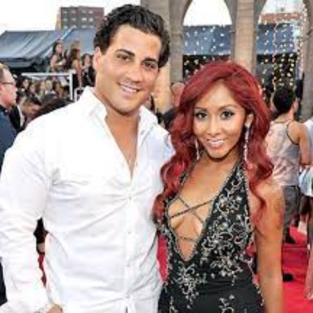 Giovanna Marie LaValle's parents are on the red carpet. 